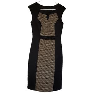 Black & Cream Colorblock Bodycon Dress w/ Split Neck – Size S